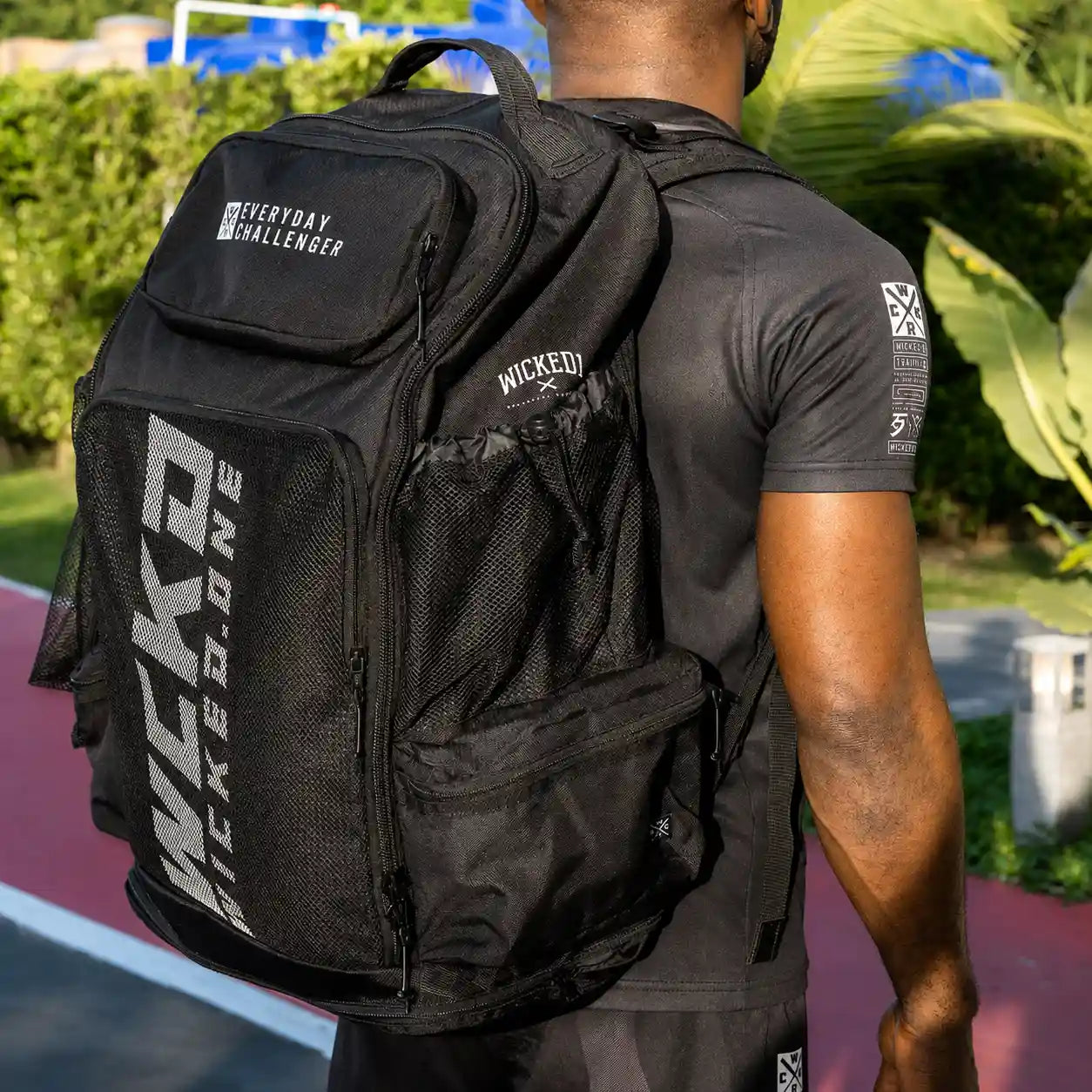 Todos os acessórios e proteções para  a prática de desportos de combate 