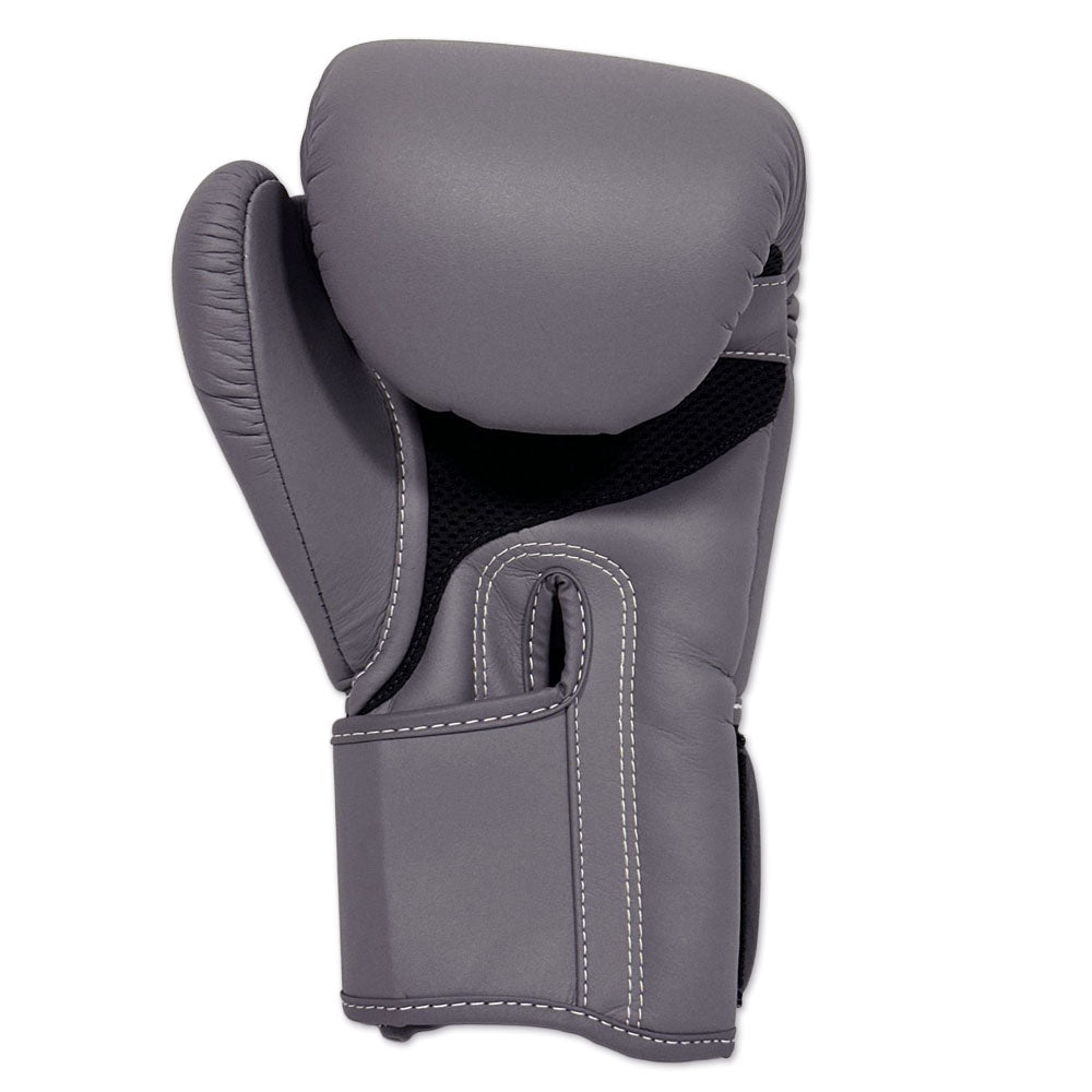 Luvas de Boxe, Kickboxing e Muay Thai TRUST, Fabricadas na Tailândia e à mão com os melhores materiais. Em microfibra. Conforto e Durabilidade.