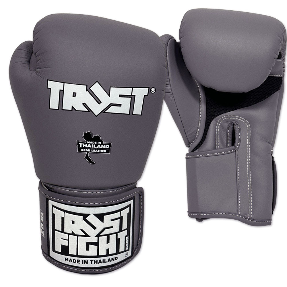 Luvas de Boxe, Kickboxing e Muay Thai TRUST, Fabricadas na Tailândia e à mão com os melhores materiais. Em microfibra. Conforto e Durabilidade.