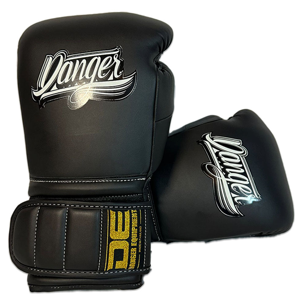 Luvas de Boxe, Kickboxing e Muay Thai da Danger Equipment. Estilo Mexicano, fabricadas em microfibra, durabilidade e conforto exemplares. Topo de gama.