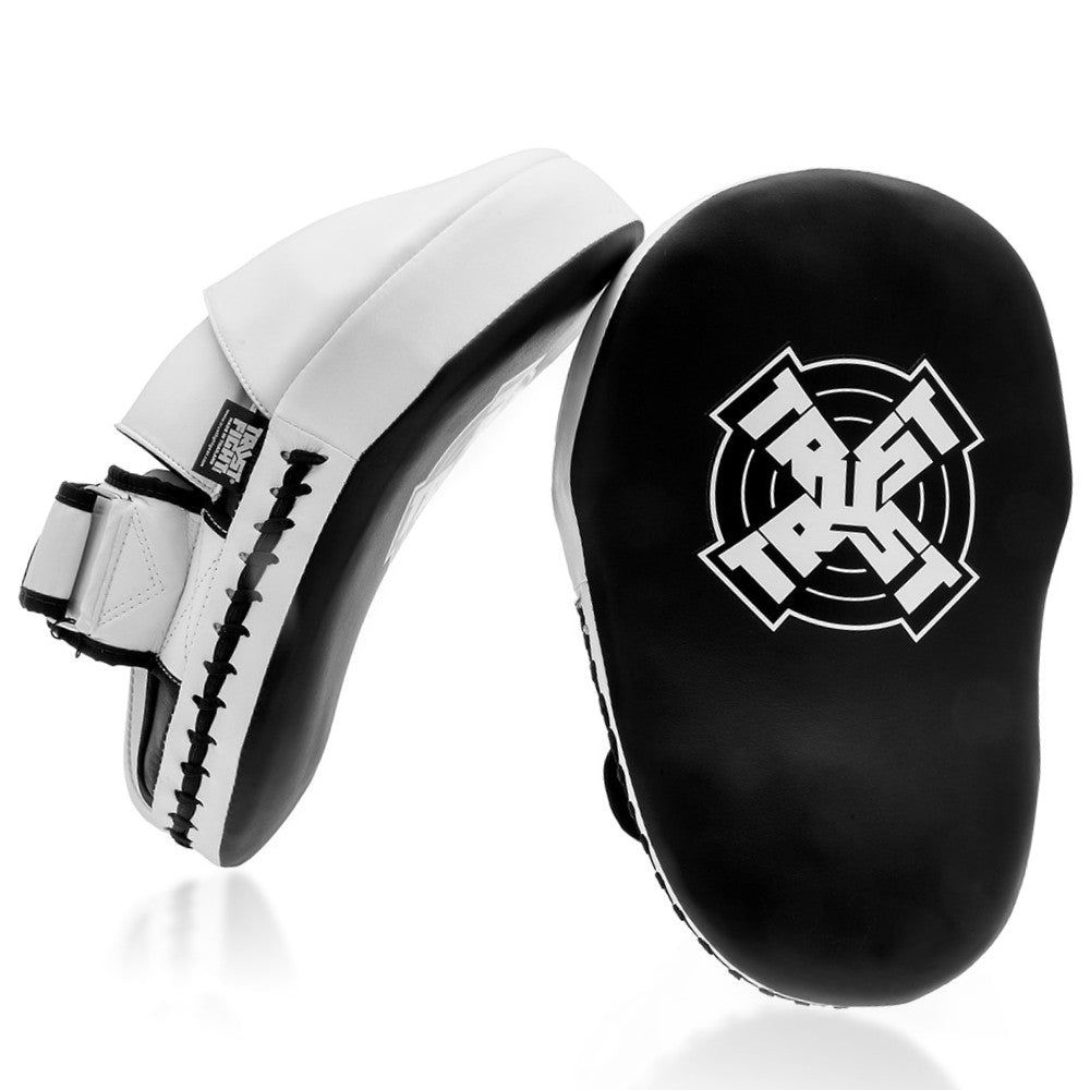 Plastrpns TRUST PRO LONG para treino de mãos e pernas, vista de lado.