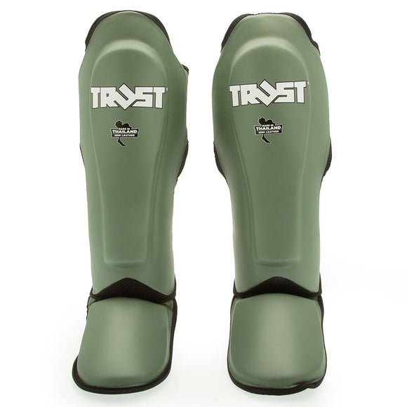 TRUST GR TANK shin guards